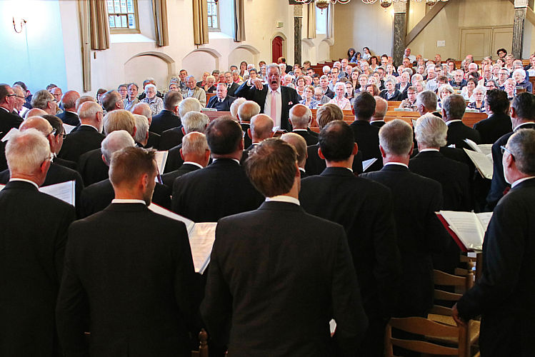 25 jaar Waarder helpt Roemenië met zangavond van Conforza_22